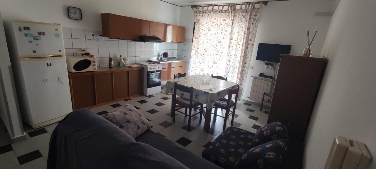 Casa Vacanza Demetra มารีนา ดิ ฟุสกัลโด ภายนอก รูปภาพ